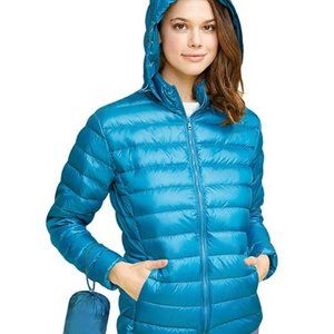 Light weight pack able down jacket